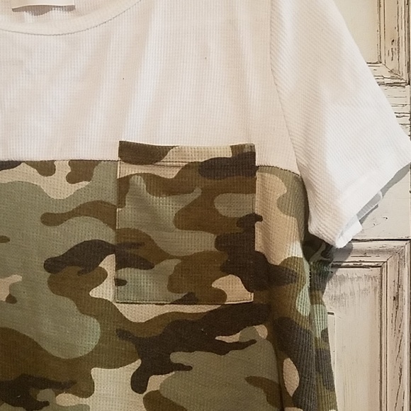 Camo tee - Picture 2 of 3